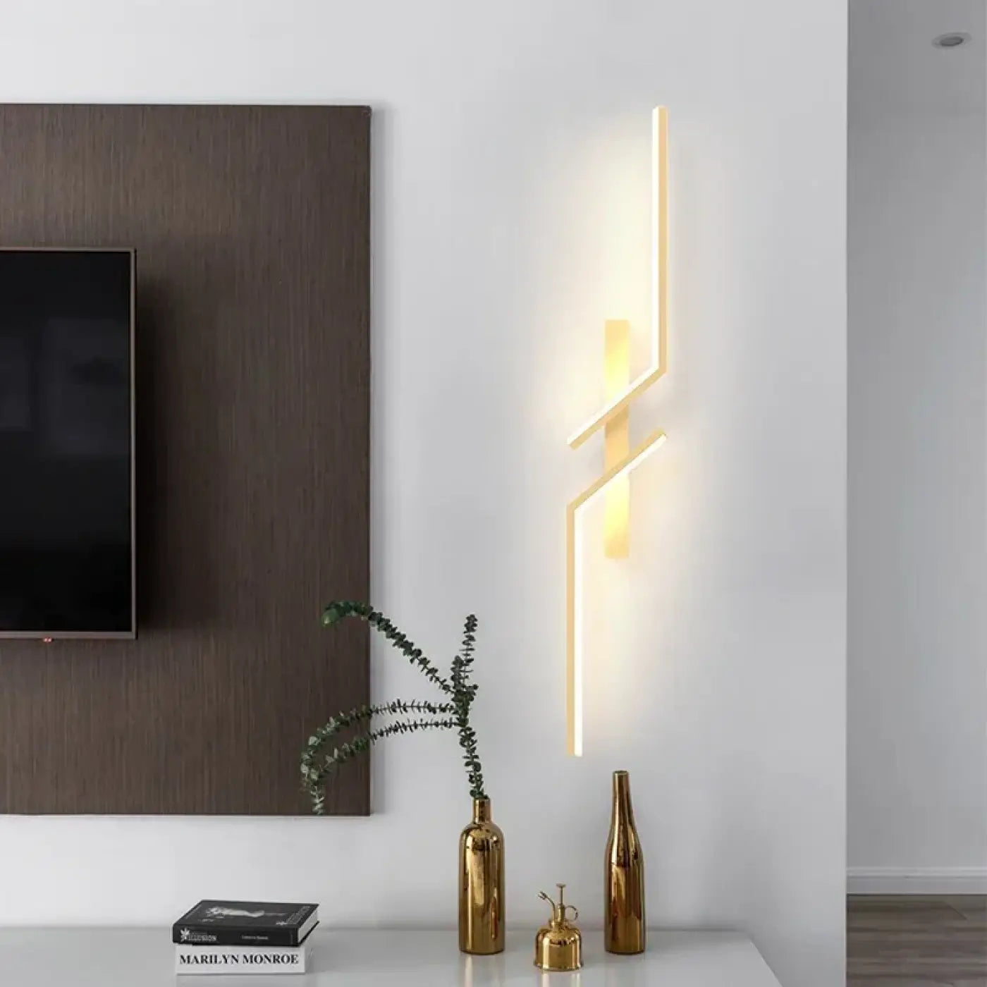 Applique murale LED dorée courbée en aluminium réglable — vue 2