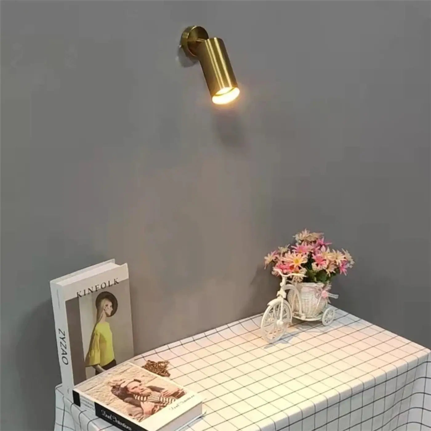Applique murale LED dorée cylindrique compacte E27 — vue 1