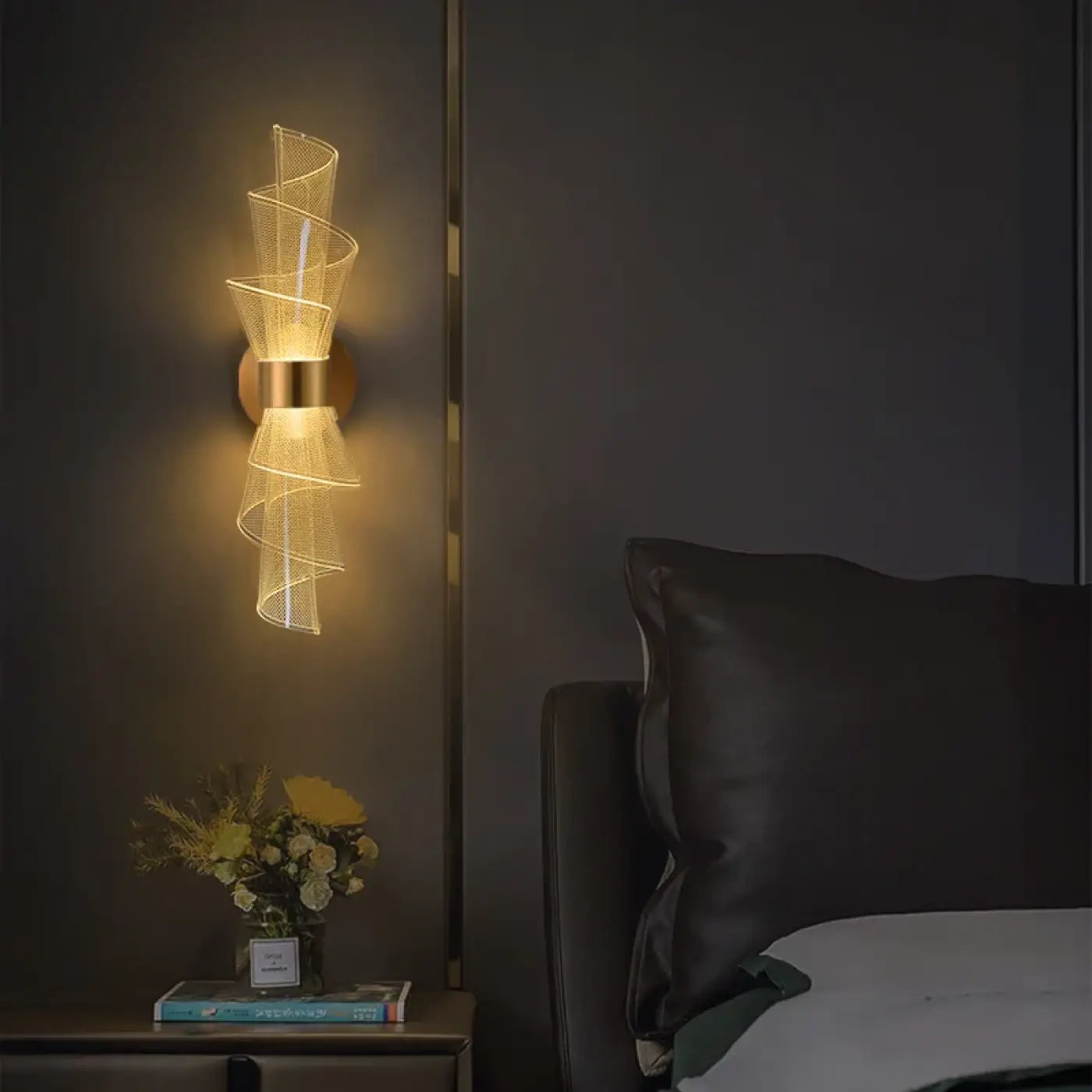 Applique murale LED dorée en acrylique pour tête de lit — vue 1