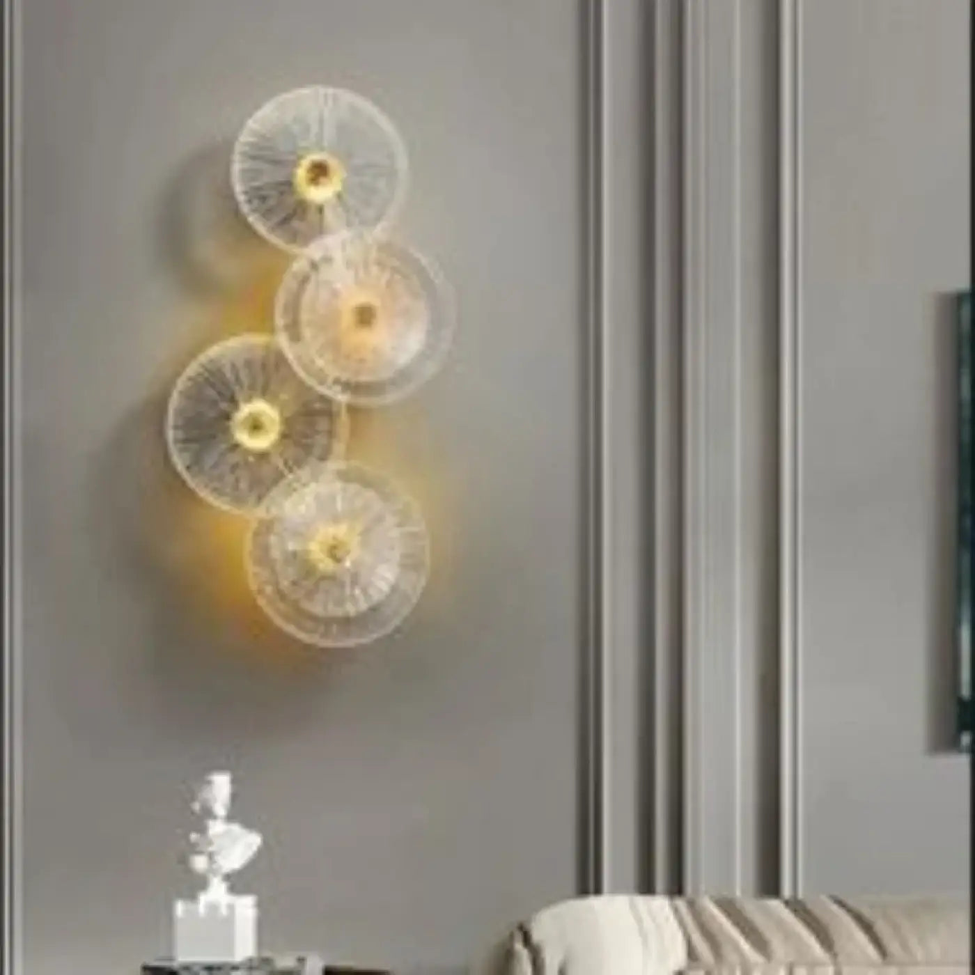 Applique murale LED dorée en verre style soleil — vue 4