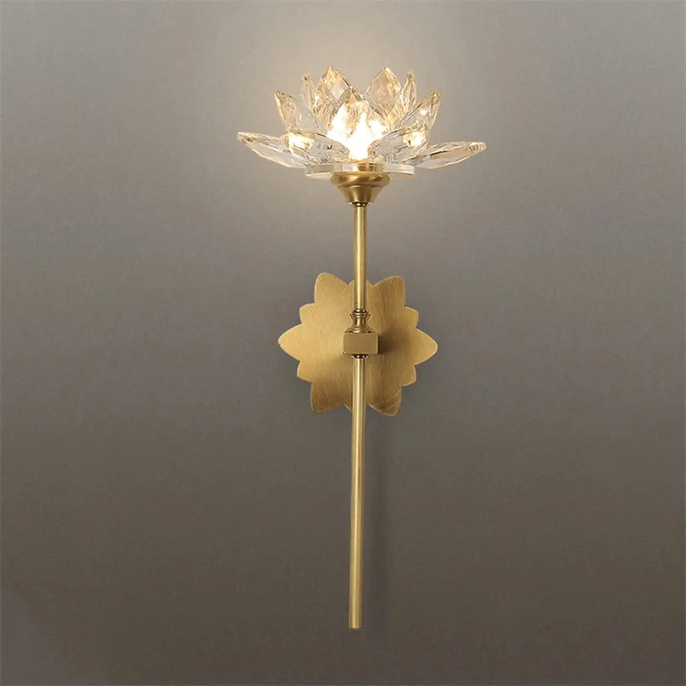Applique murale LED dorée lotus en aluminium Art Déco — vue 1
