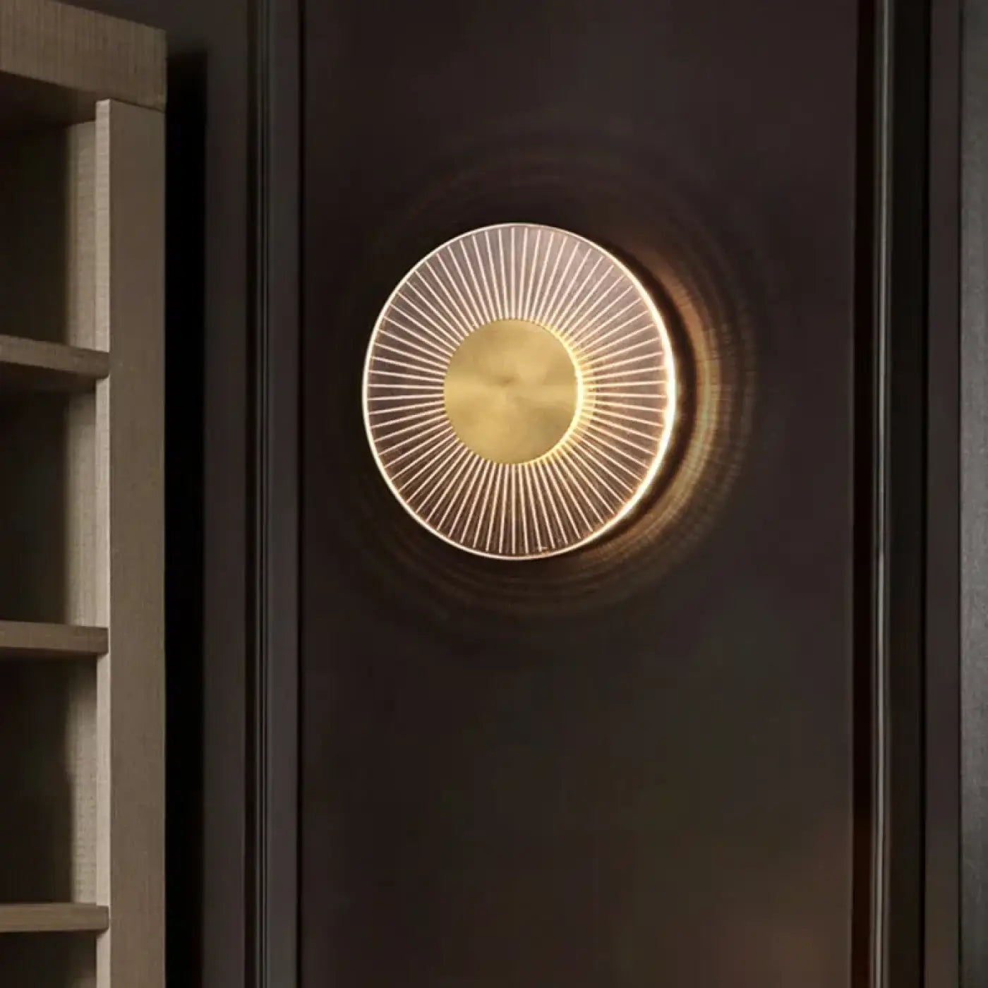 Applique murale LED dorée marbre et métal pour tête de lit — vue 3