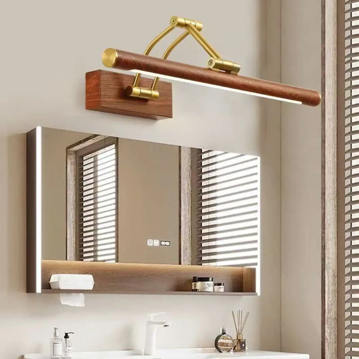 Applique murale LED dorée scandinave grand diamètre — vue 1