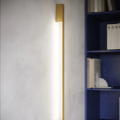 Applique murale LED dorée verticale en aluminium — vue 3