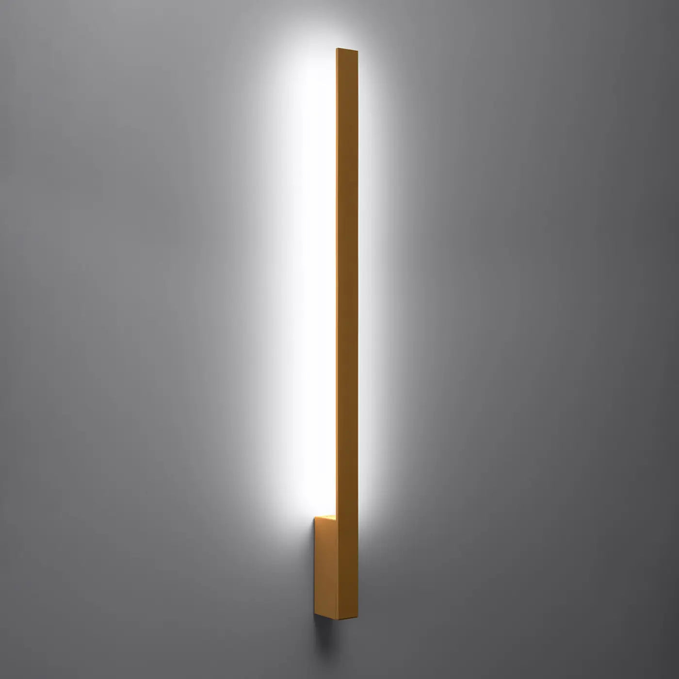 Applique murale LED dorée verticale minimaliste — vue 5