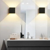 Applique murale LED double en aluminium noir et doré — vue 2