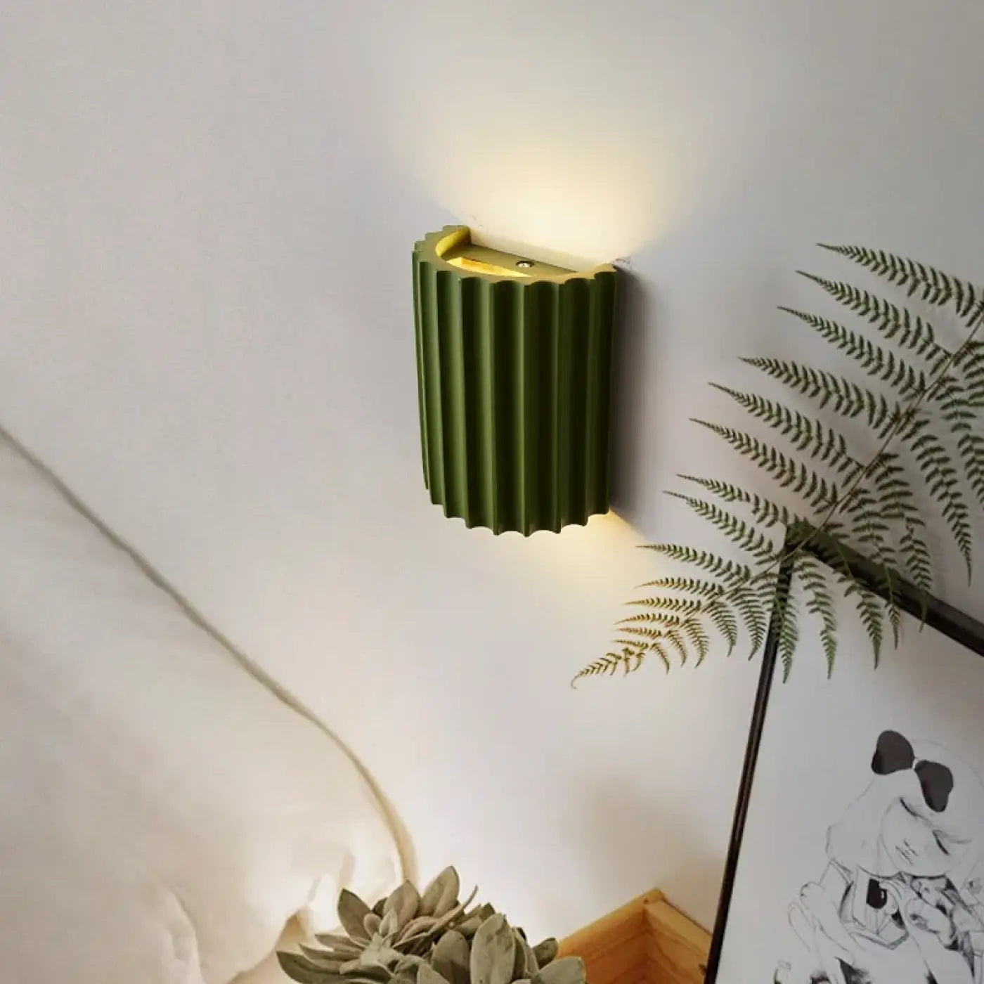 Applique murale LED double en résine colorée cannelée — vue 3