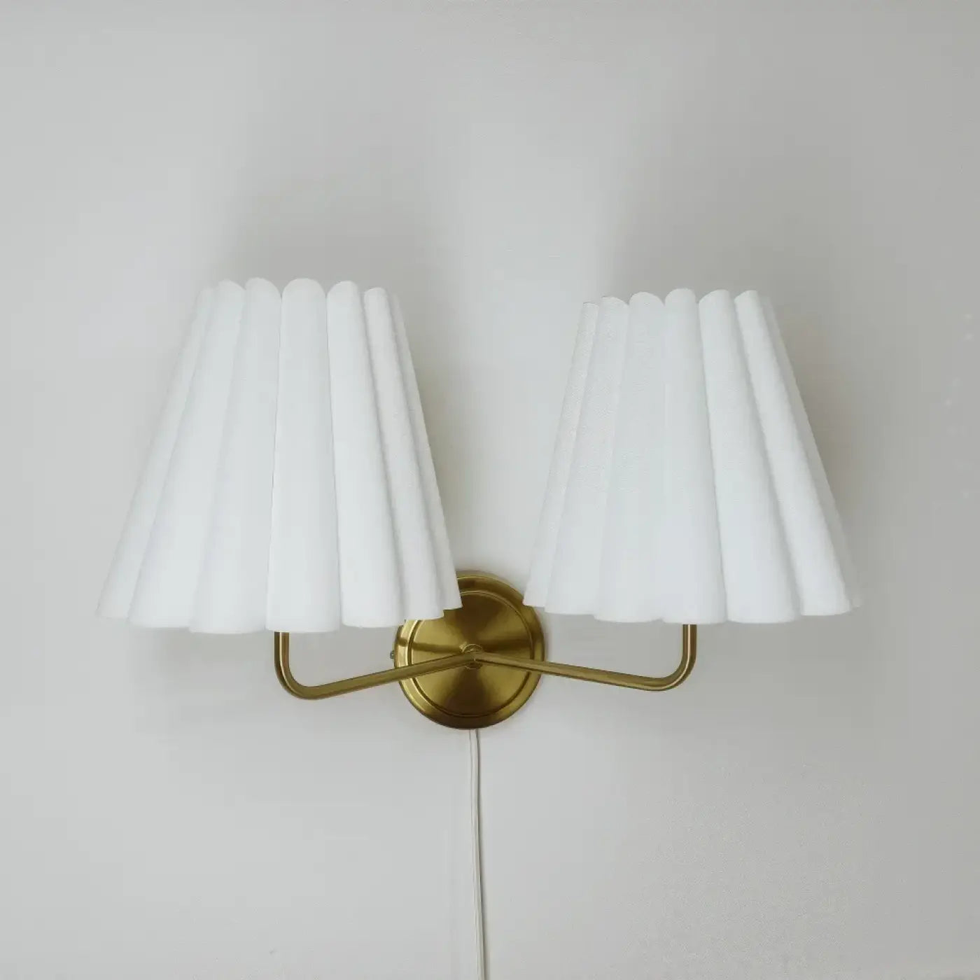 Applique murale LED double tissu plissé et métal doré — vue 4