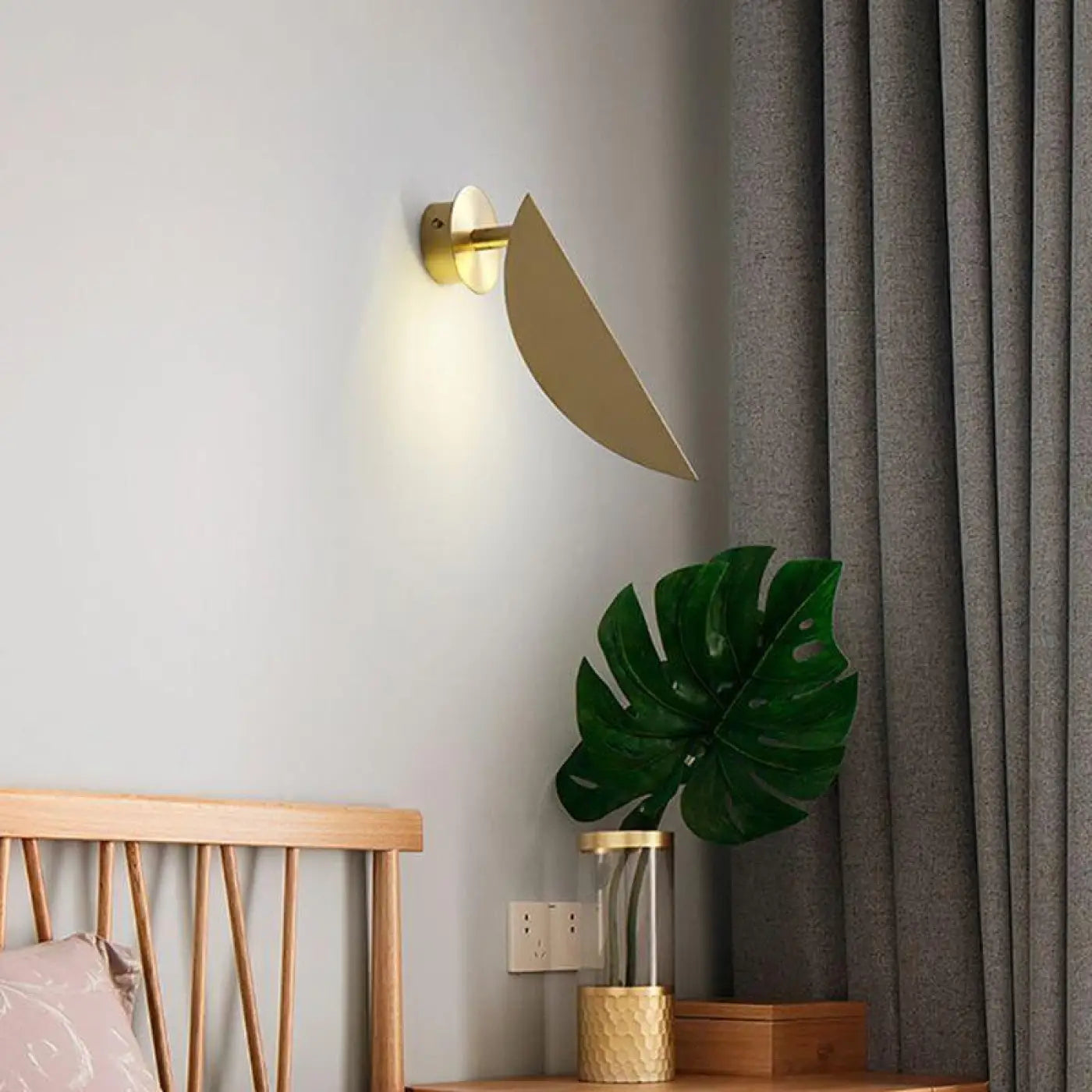 Applique murale LED en aluminium doré fine — vue 1