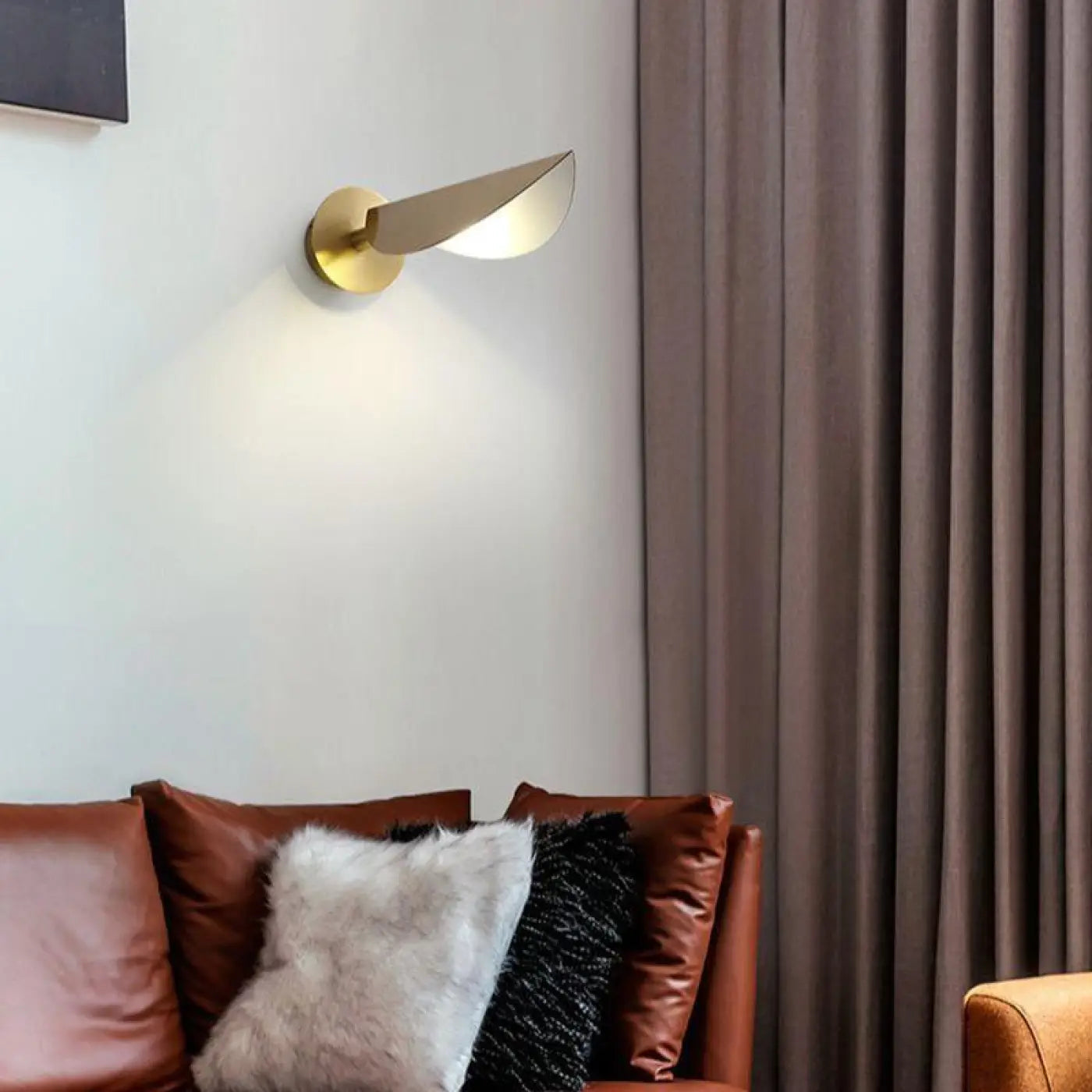 Applique murale LED en aluminium doré fine — vue 2