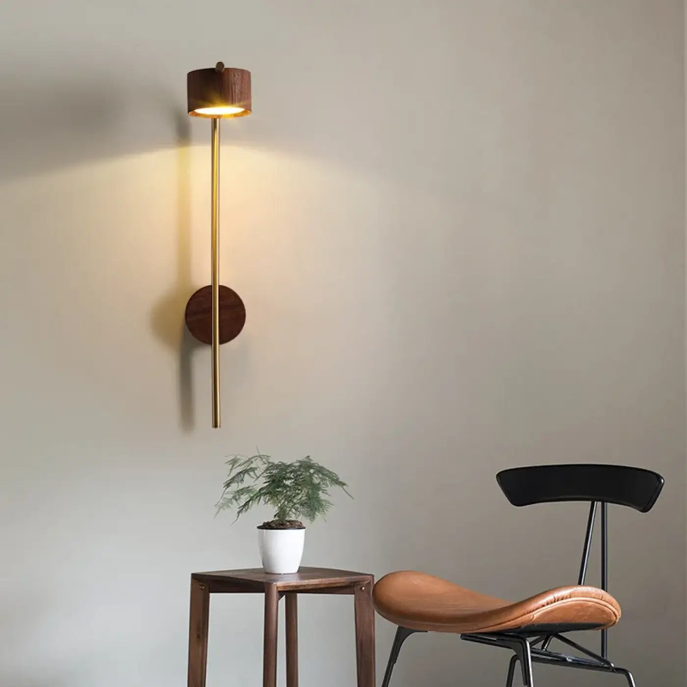 Applique murale LED en bois et métal à tête orientable — vue 2