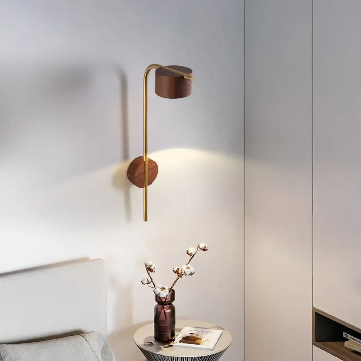 Applique murale LED en bois et métal à tête orientable — vue 5