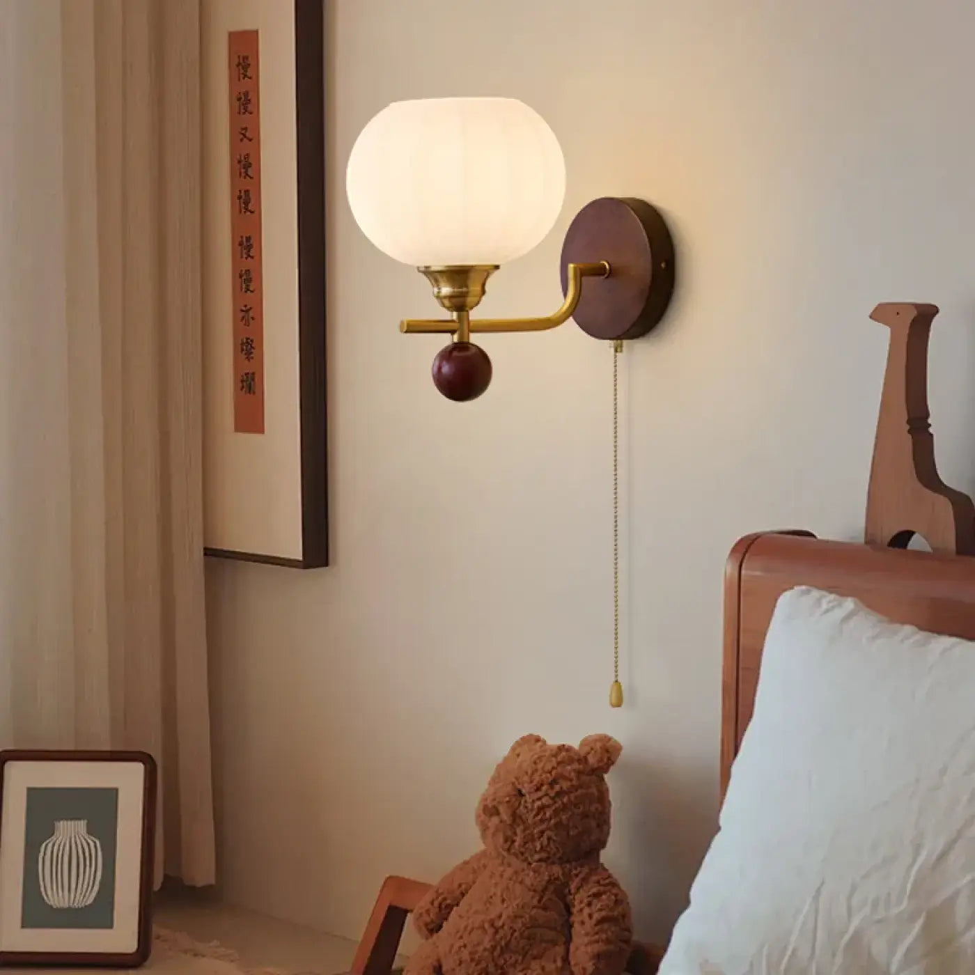 Applique murale LED en bois verre et métal doré rétro — vue 2