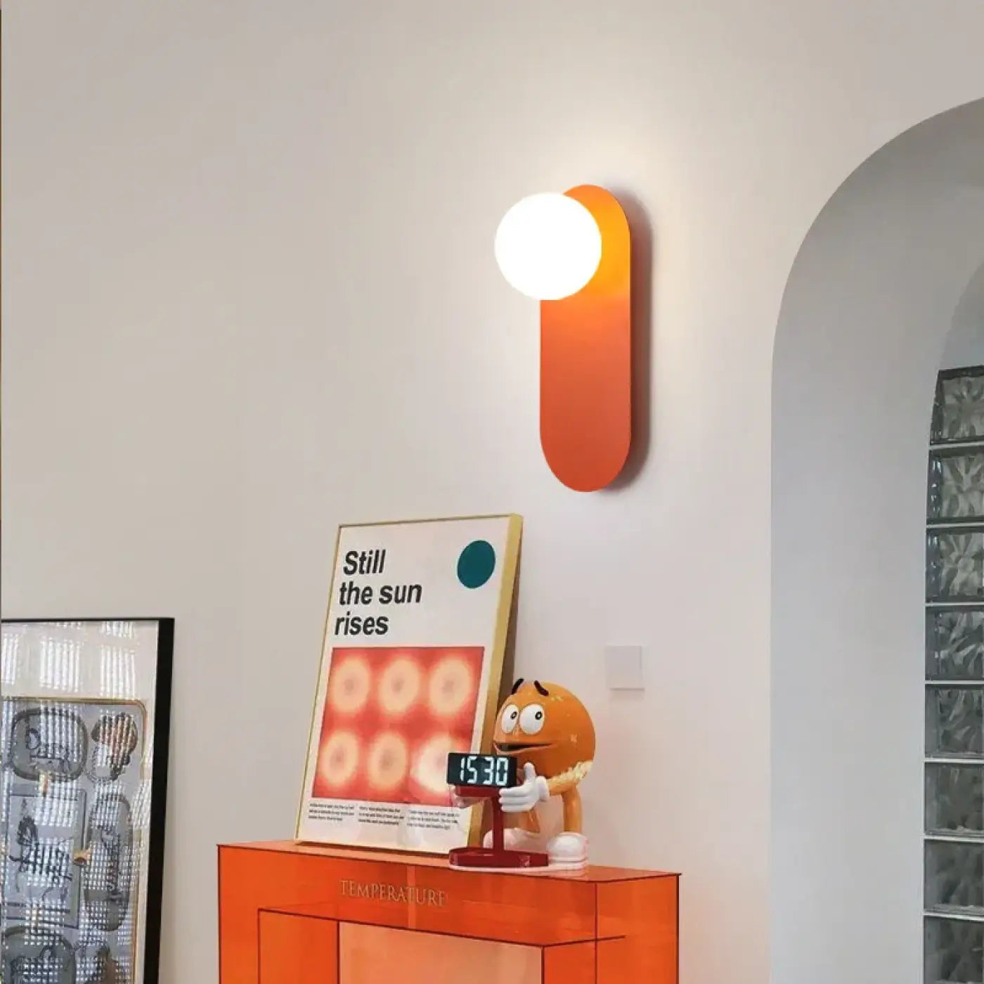 Applique murale LED en métal et verre à boule blanche — vue 1