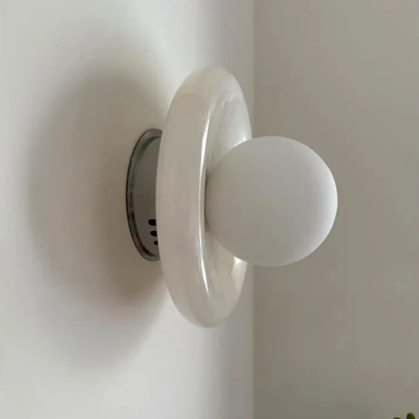 Applique murale LED en pierre et acrylique style scandinave — vue 1