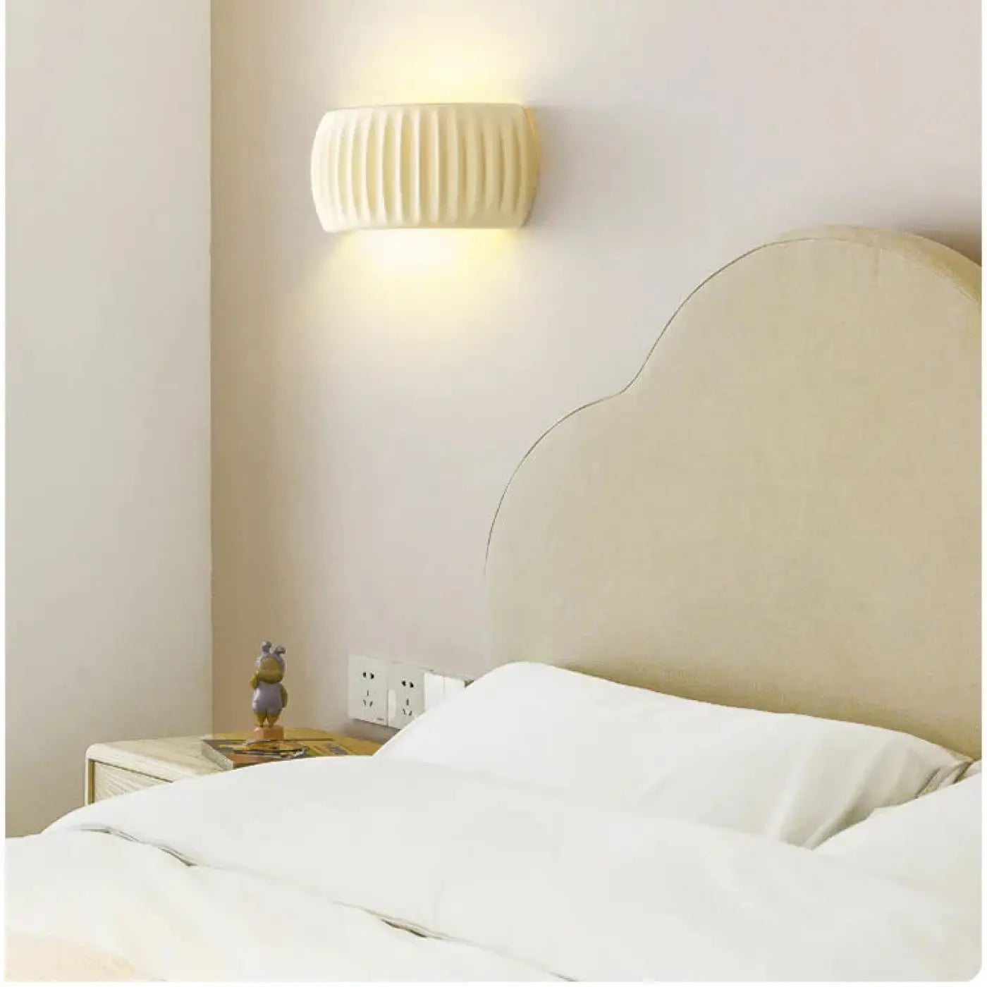 Applique murale LED en résine beige ronde — vue 1