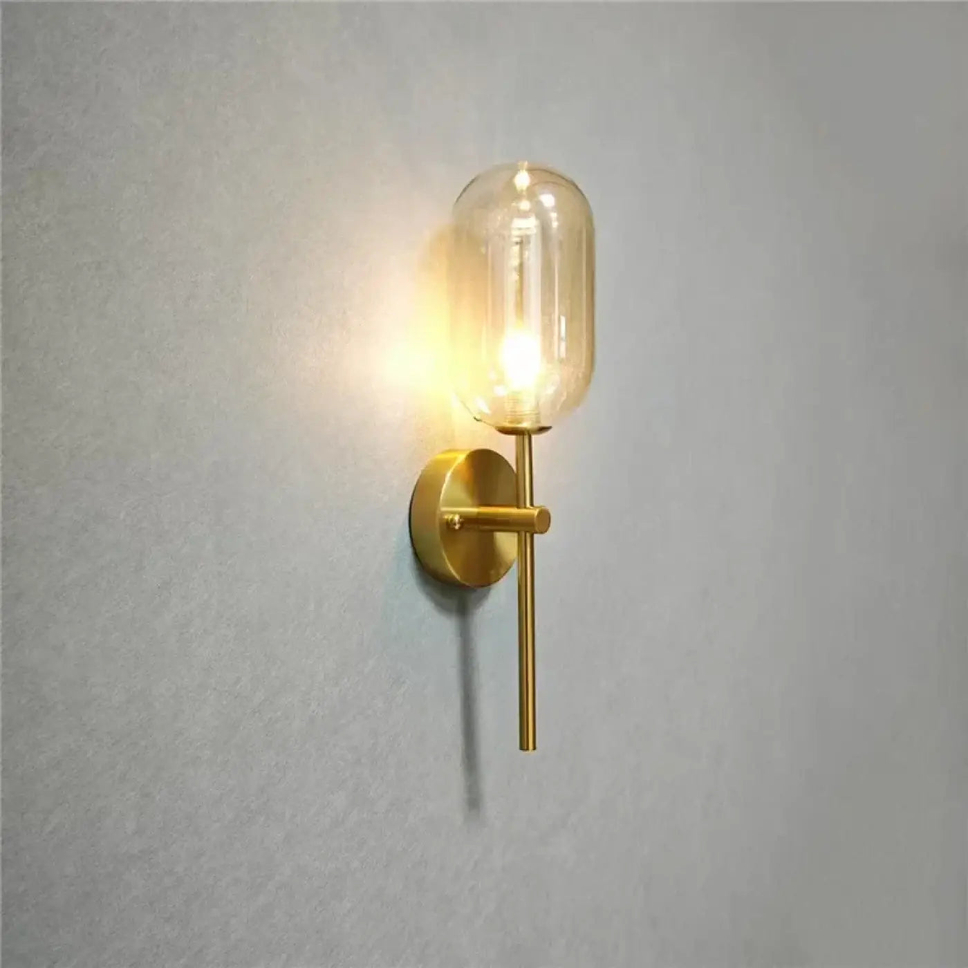 Applique murale LED en verre et laiton doré scandinave — vue 1