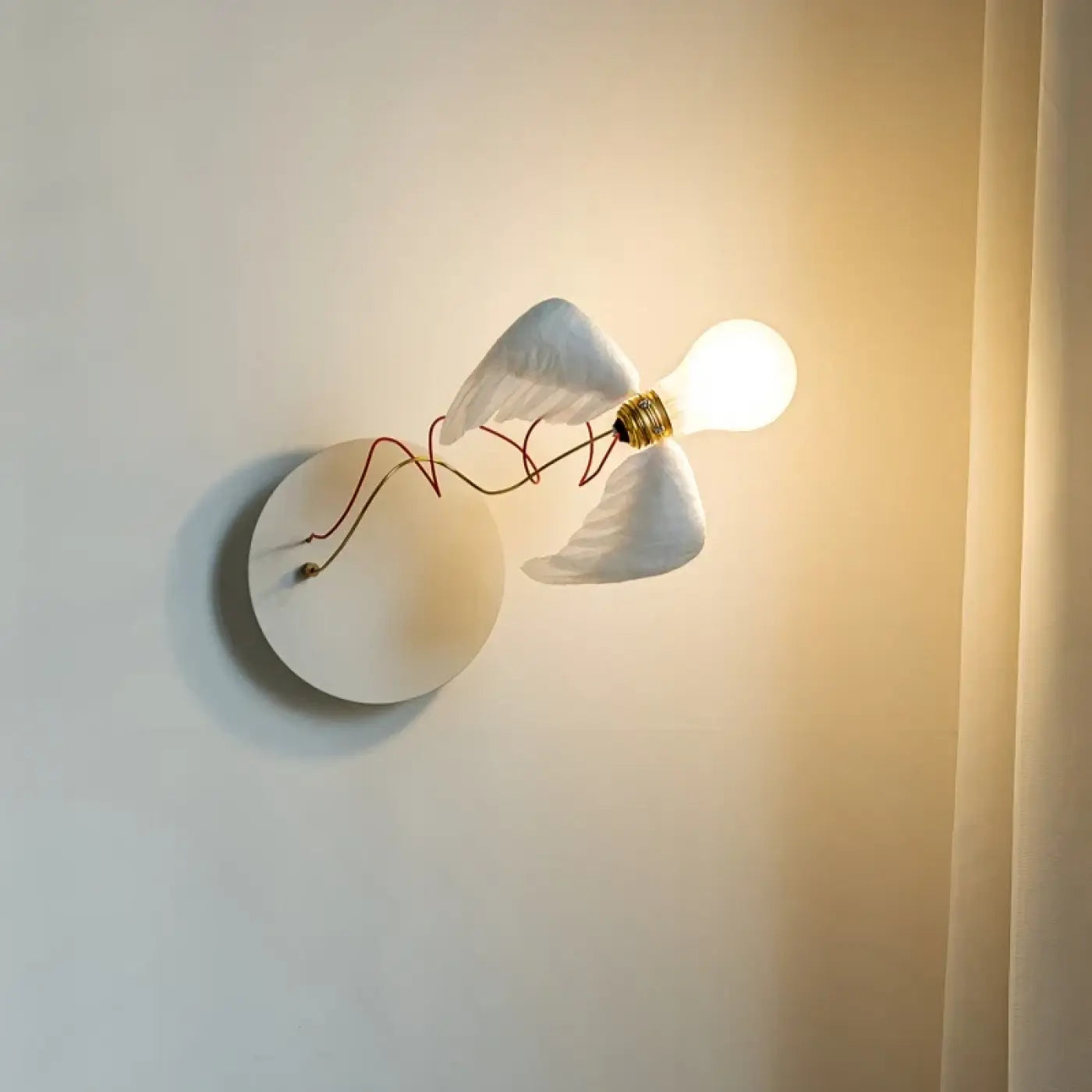 Applique murale LED en verre et métal doré minimaliste — vue 1