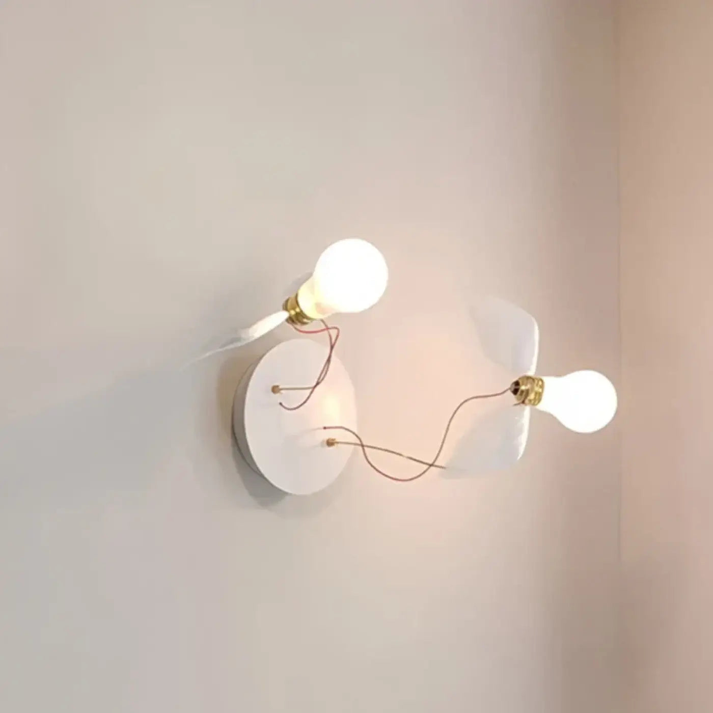 Applique murale LED en verre et métal doré minimaliste — vue 2