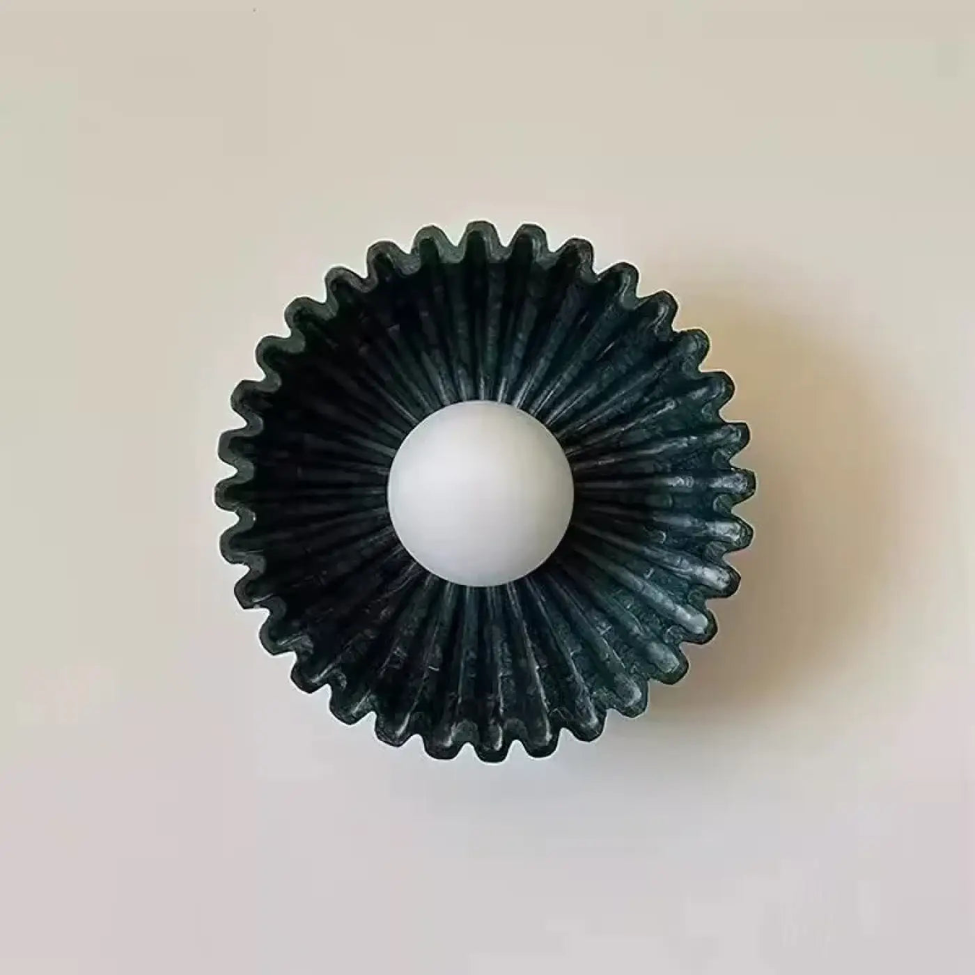 Applique murale LED florale en acrylique blanc et noir — vue 4