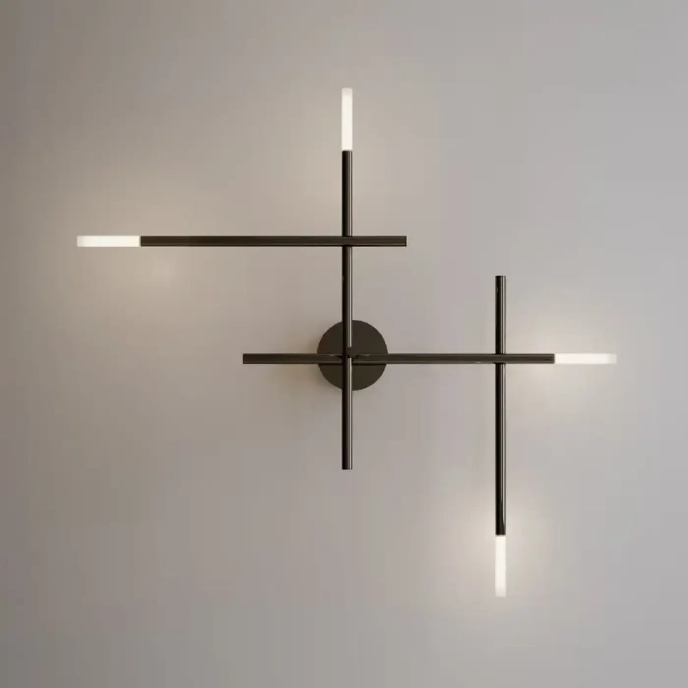 Applique murale LED géométrique noire et dorée en métal — vue 1