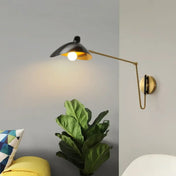 Applique murale LED industrielle en métal noir et doré — vue 2
