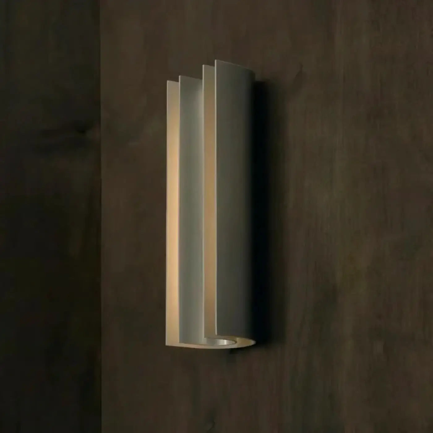 Applique murale LED linéaire argentée ou noire design — vue 2