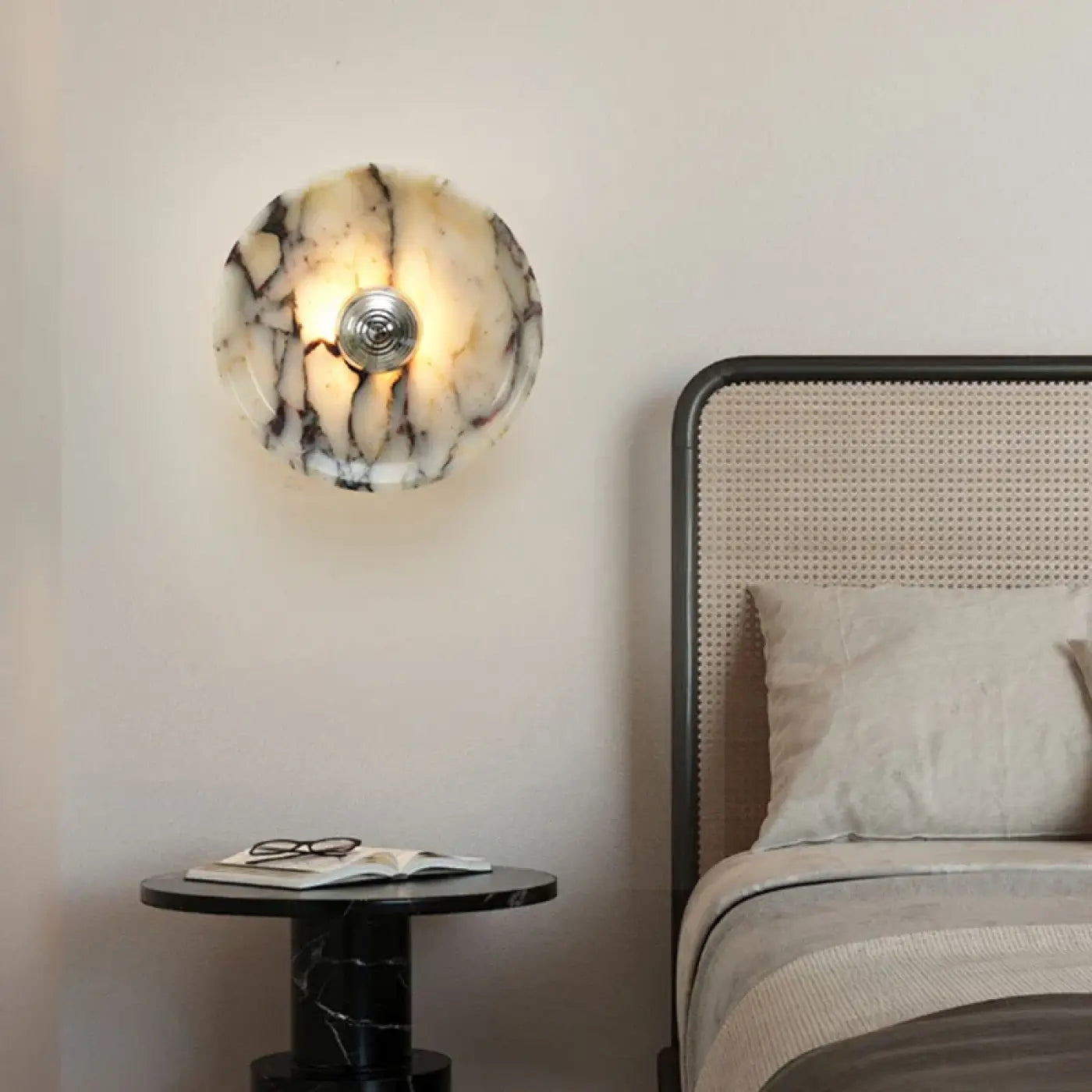 Applique murale LED marbre beige et doré ronde culot G9 — vue 3