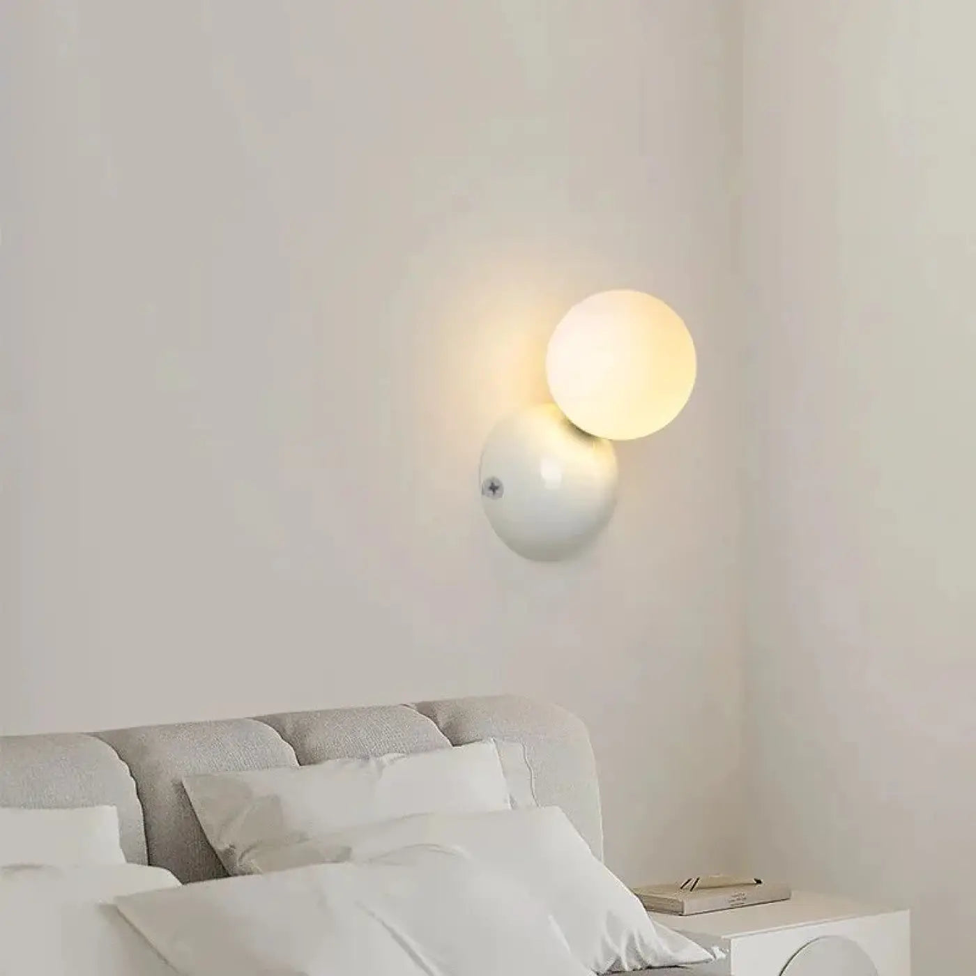 Applique murale LED métal et acrylique à intensité réglable — vue 1