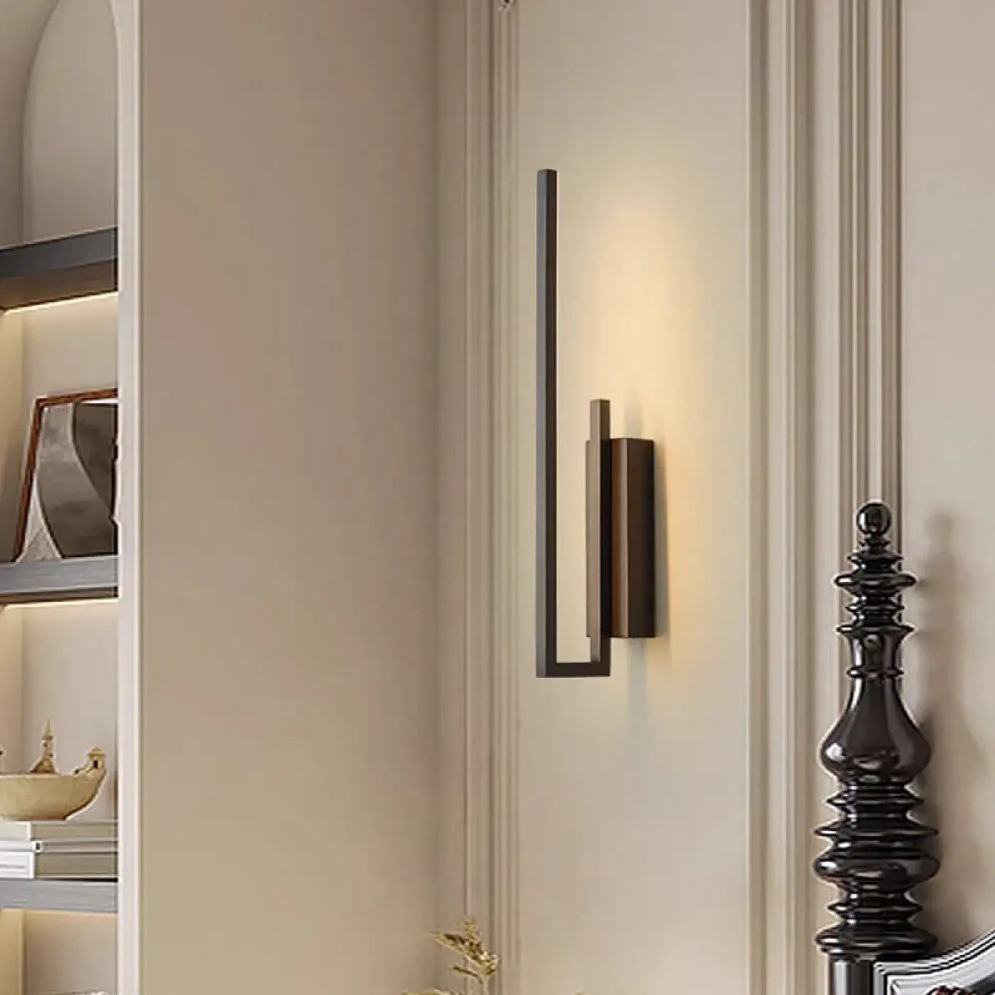 Applique murale LED minimaliste métal noir et doré 2 feux — vue 1
