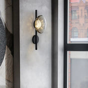 Applique murale LED noire à globe en verre pour cuisine — vue 2