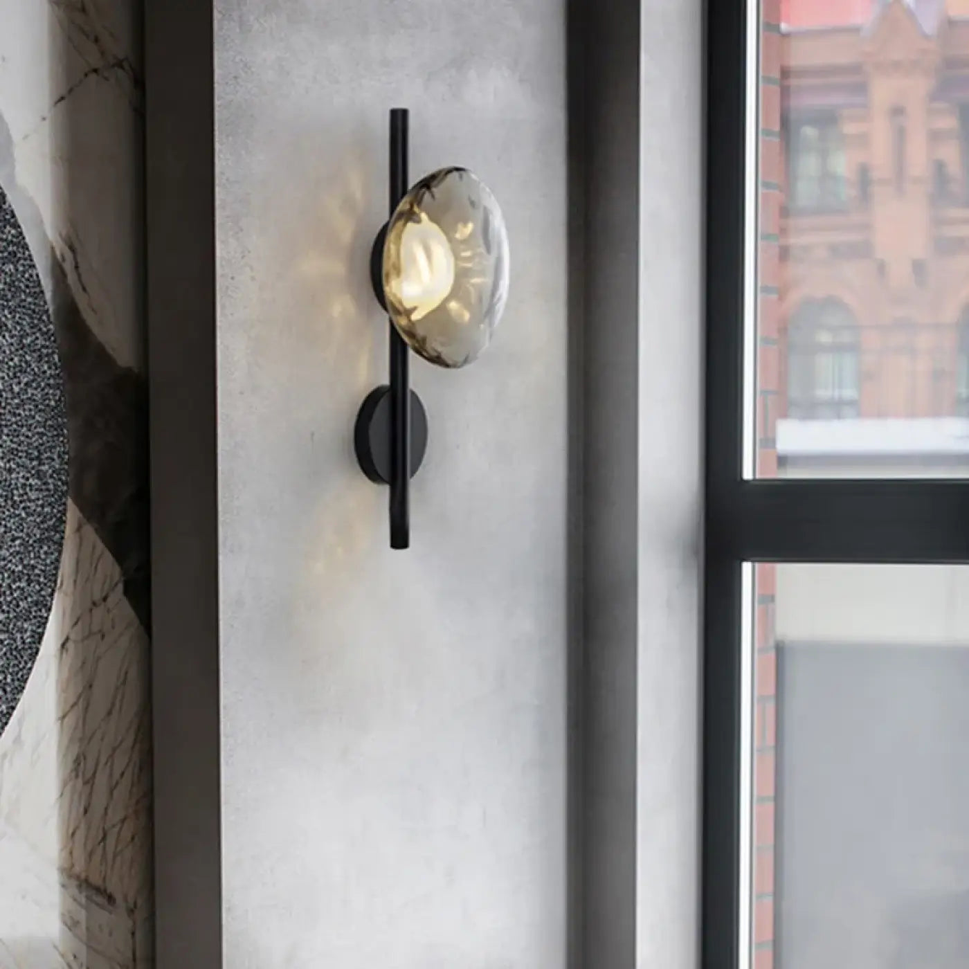 Applique murale LED noire à globe en verre pour cuisine — vue 2