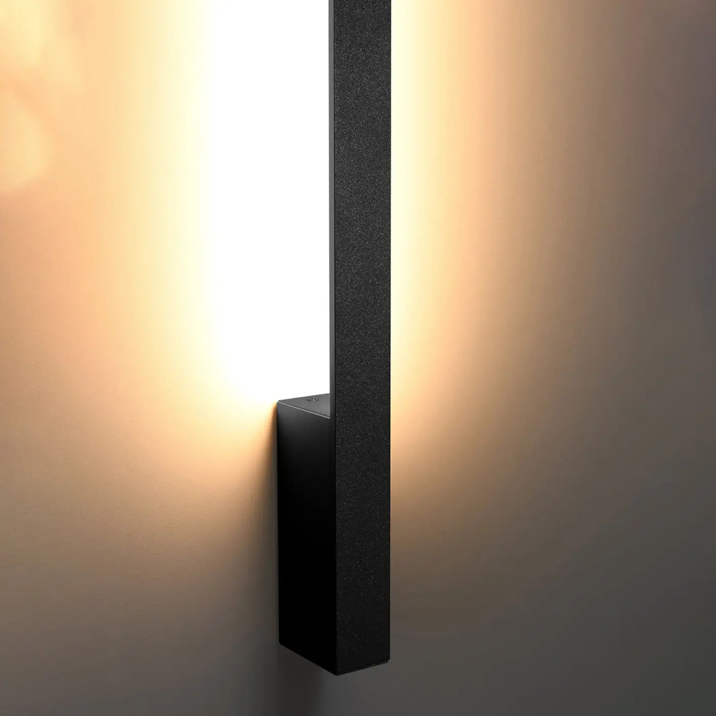 Applique murale LED noire aluminium verticale — vue 4