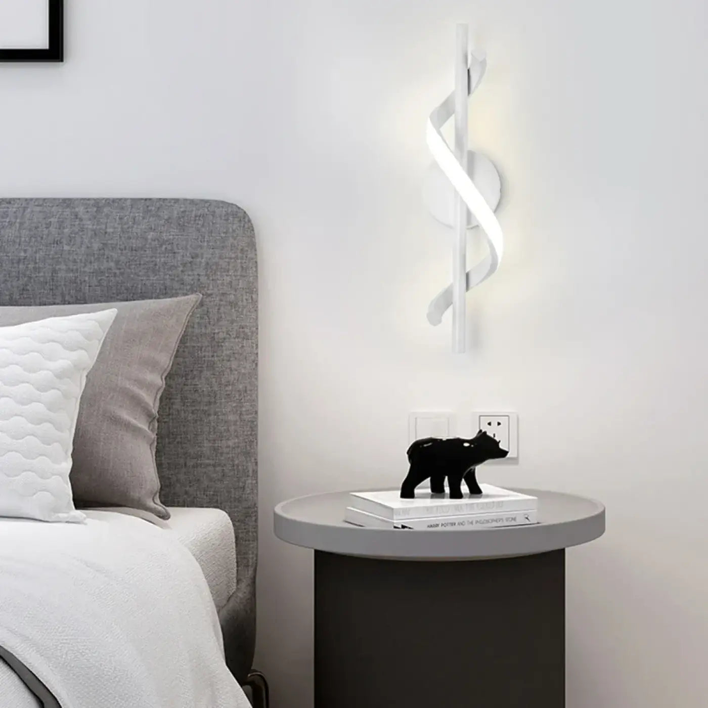 Applique murale LED noire et blanche 12 W en aluminium — vue 1