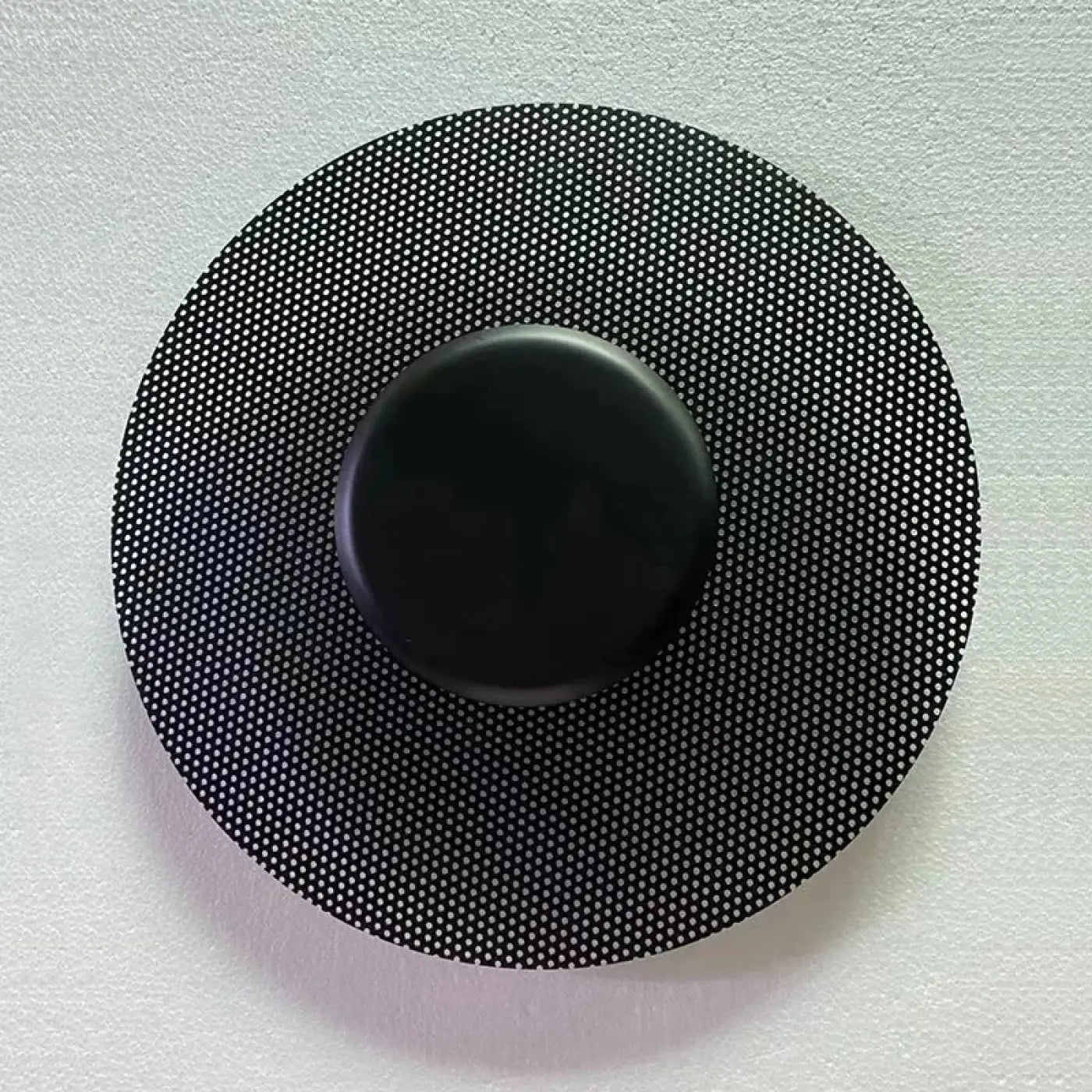 Applique murale LED noire sculpturale en métal et acrylique — vue 1