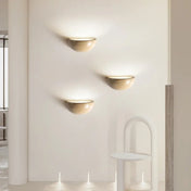 Applique murale LED pierre beige demi-sphère minimaliste — vue 3