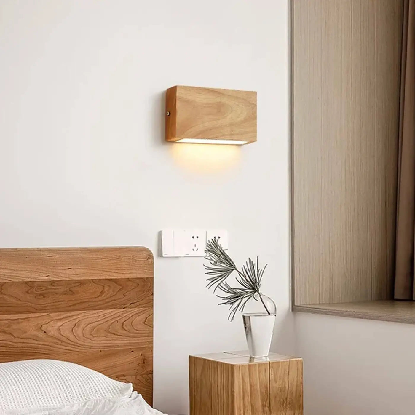 Applique murale LED rectangulaire en bois et acrylique — vue 1