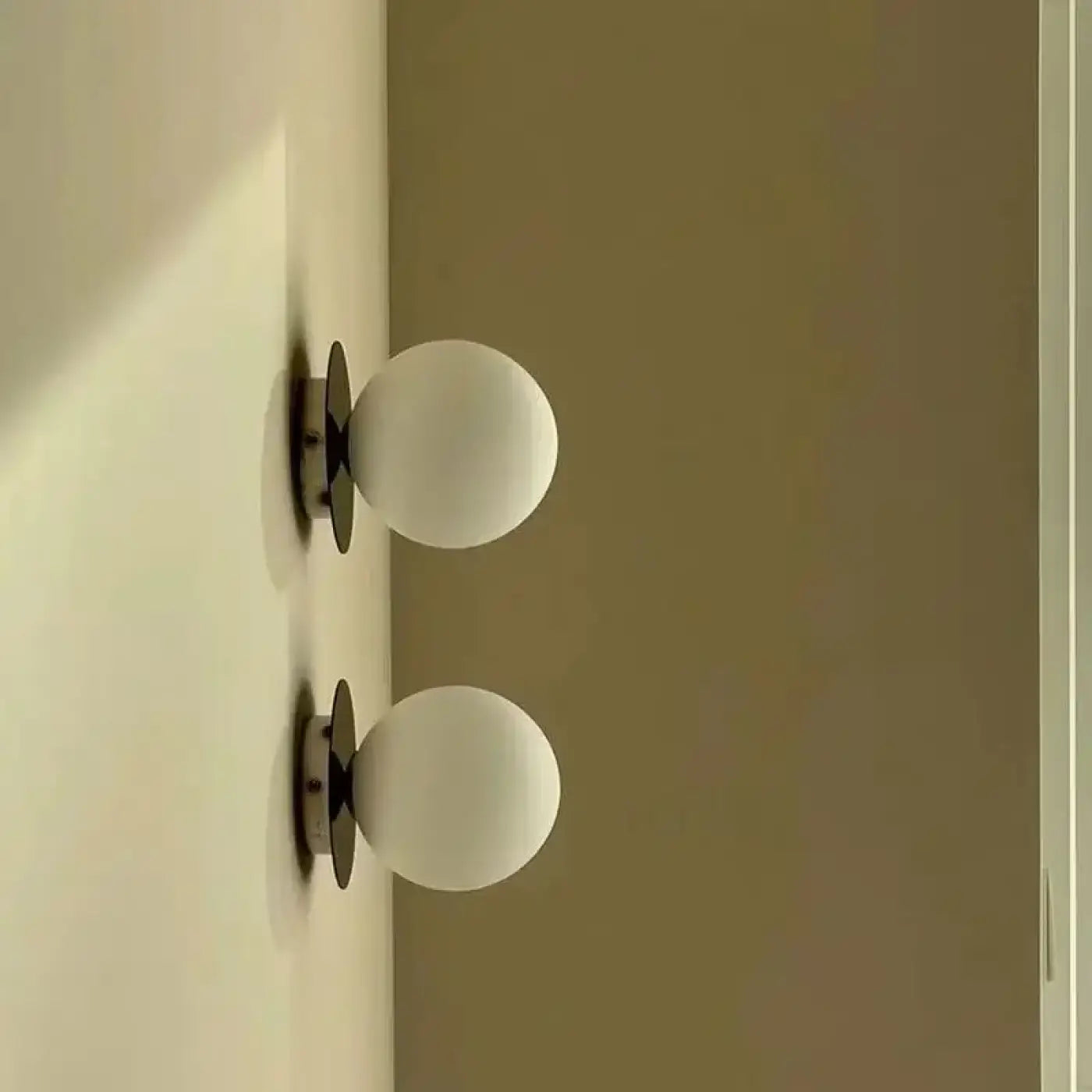 Applique murale LED ronde acrylique IP65 pour salle de bain — vue 4
