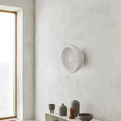 Applique murale LED ronde blanche en résine originale — vue 4