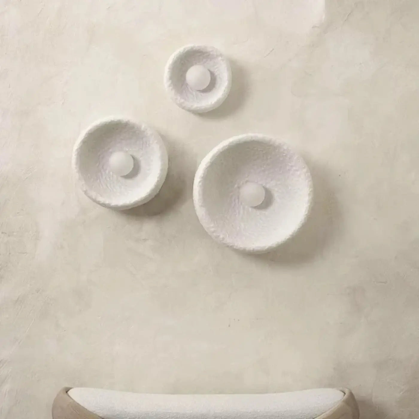 Applique murale LED ronde blanche en résine originale — vue 6