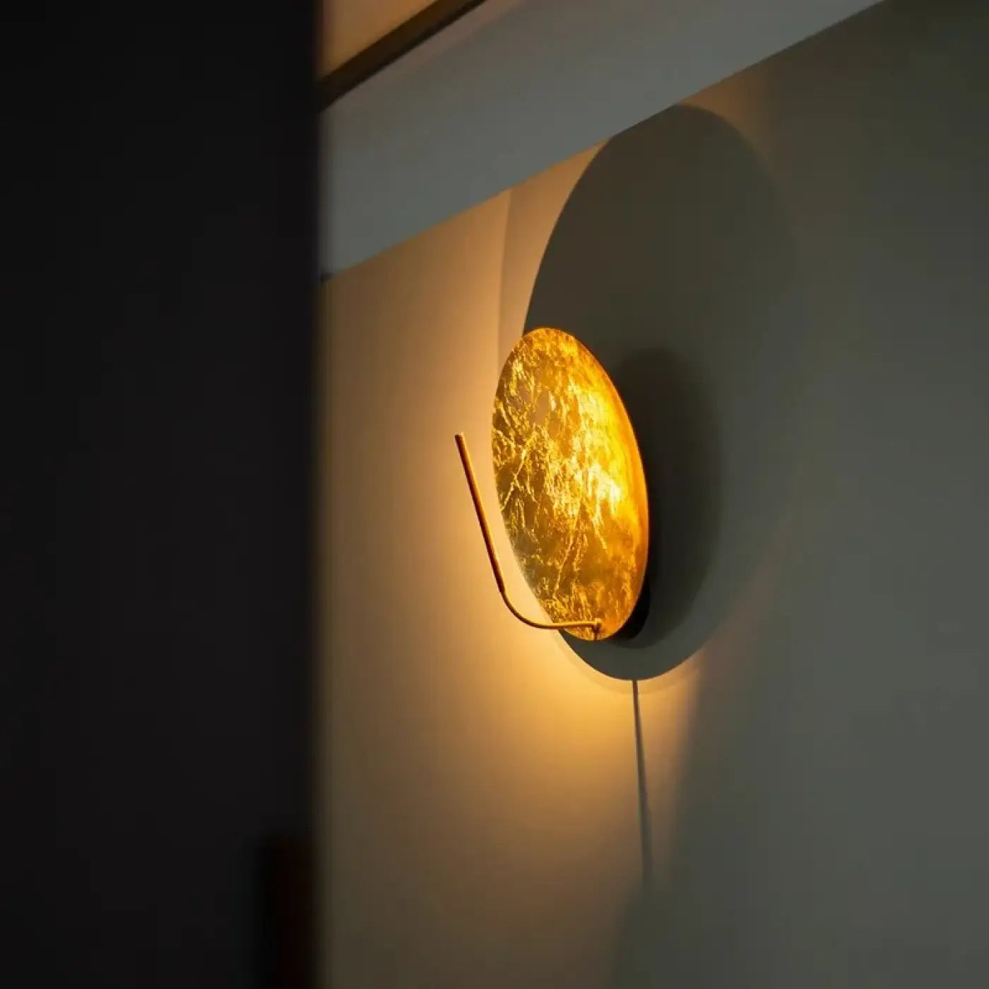 Applique murale LED ronde effet lune en laiton IP65 — vue 2