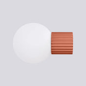 Applique murale LED rouge ochra globe opalin IP44 — vue 7