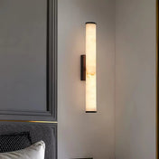 Applique murale LED tube en marbre et aluminium noir et or — vue 1