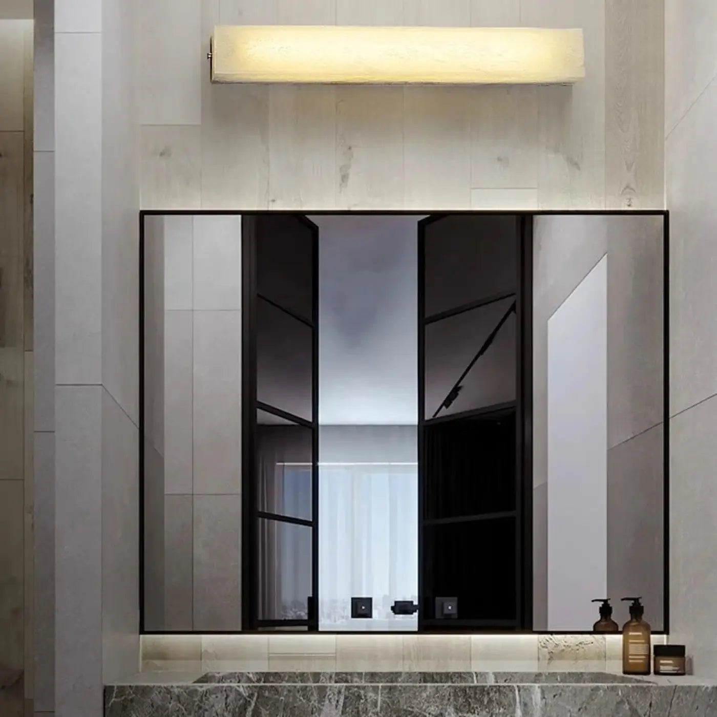 Applique murale LED tubulaire en acier et marbre blanc — vue 2
