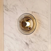Applique murale LED verre fumé et finition dorée — vue 2