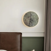 Applique murale LED verte en pierre ronde et sculpturale — vue 1