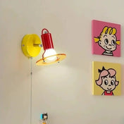 Applique murale LED vintage en métal coloré à motif damier — vue 1