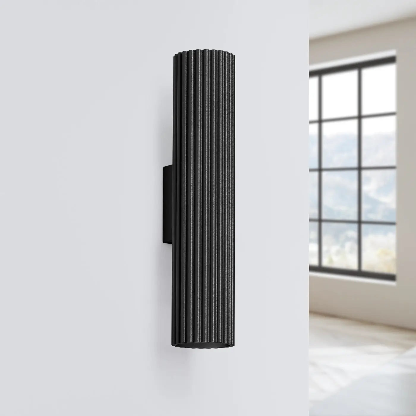 Applique murale noire cannelée en aluminium LED — vue 2