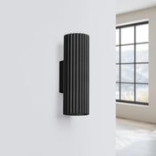 Applique murale noire cannelée LED minimaliste — vue 2