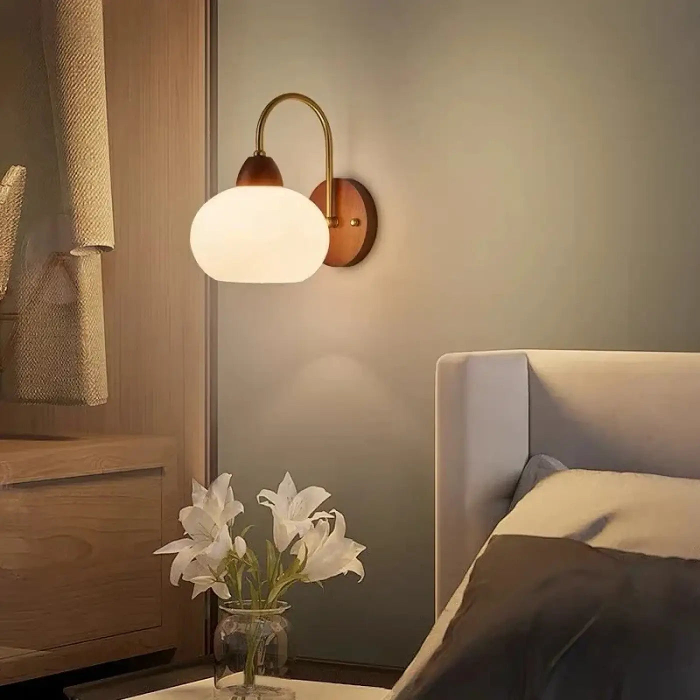 Applique murale rétro en bois et verre à lumière réglable — vue 3
